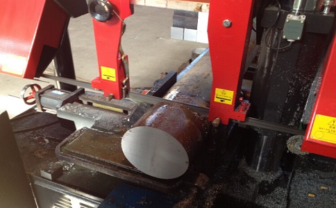 岳池卧式带锯床加工时出现明显振荡如何排查？